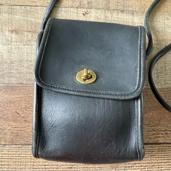 Coach Scooter Crossbody Purse Bag 9893 Black Leather VINTAGE - Picture 2 of 11